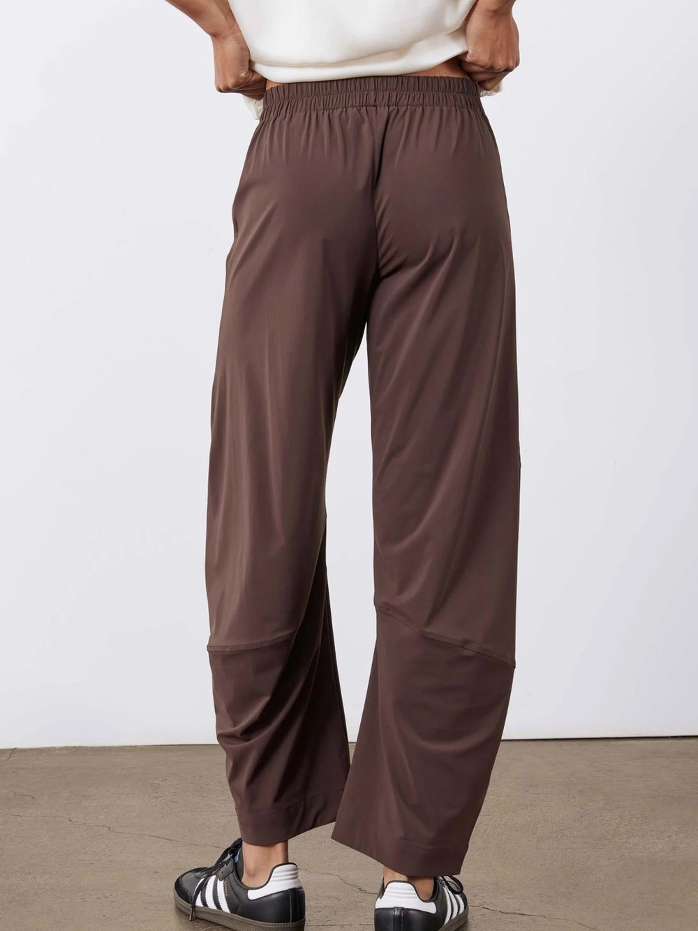 RUTI “ON THE LOOSE” WORK PANTS - SIZE 4 - COLOR: COFFEE // Worn once! - Picture 5 of 12